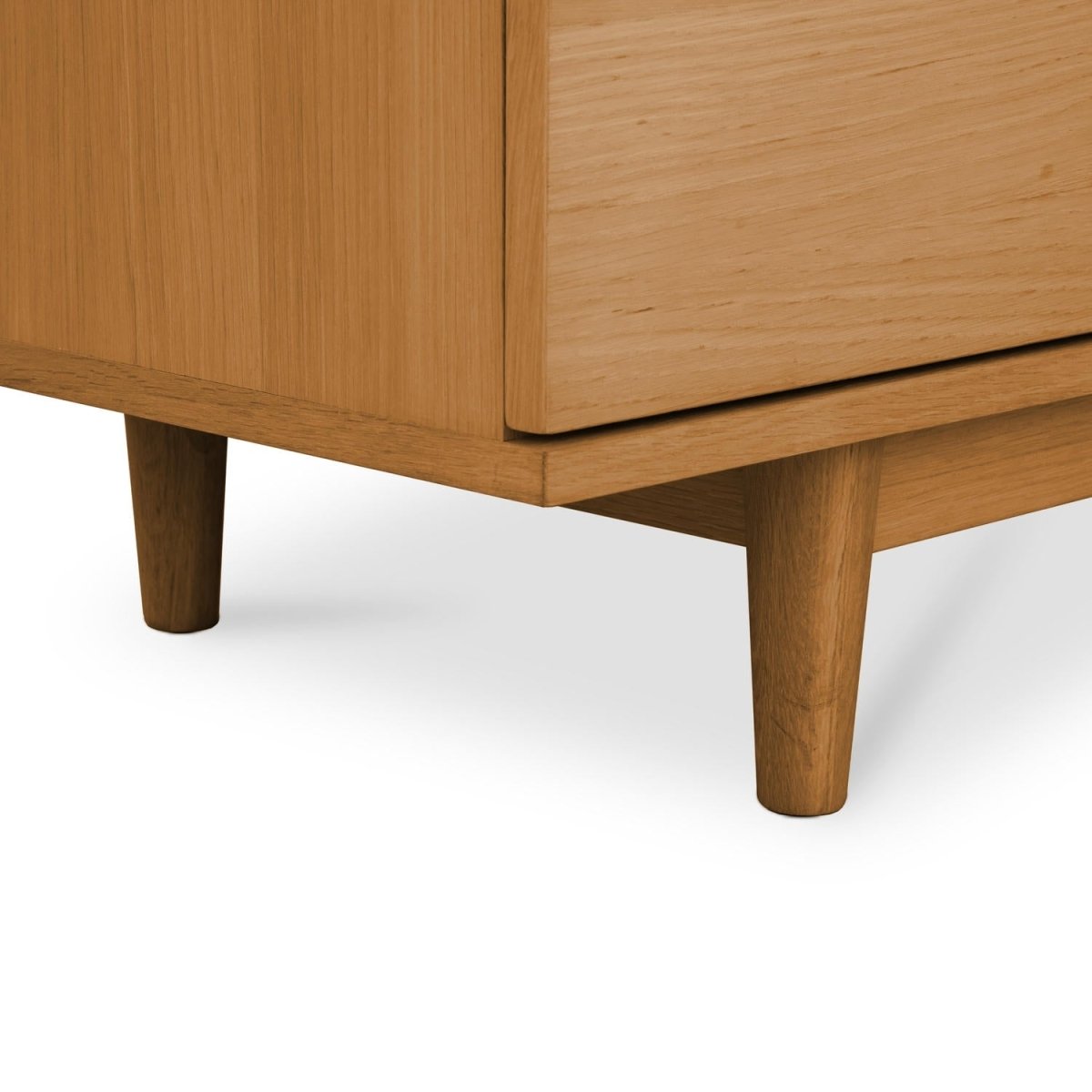 TV-Tisch mit 2 Türen - 160 cm breit - Wildeiche